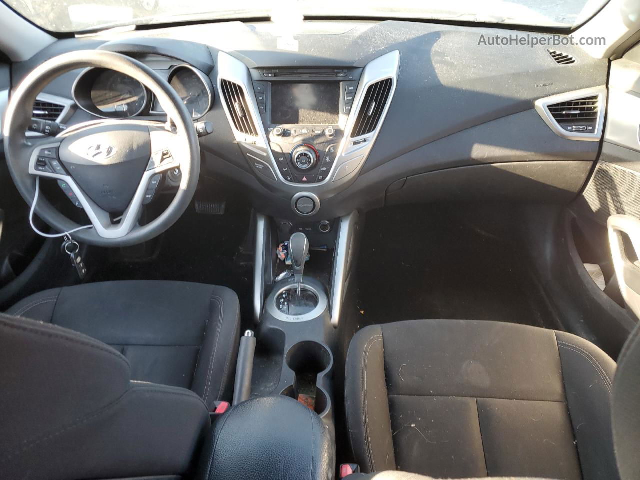 2013 Hyundai Veloster  Серебряный vin: KMHTC6AD9DU088095