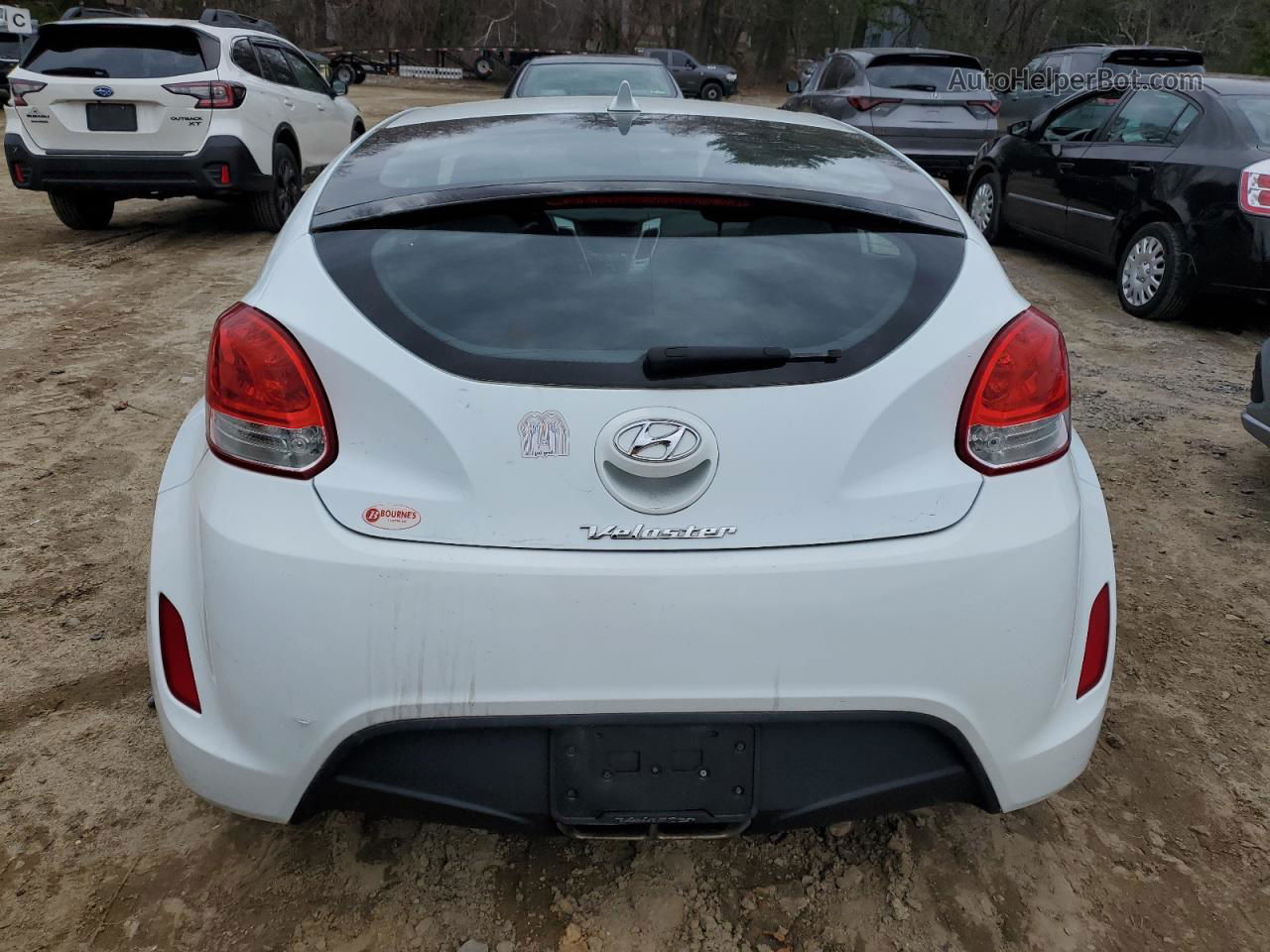 2013 Hyundai Veloster  White vin: KMHTC6AD9DU114243