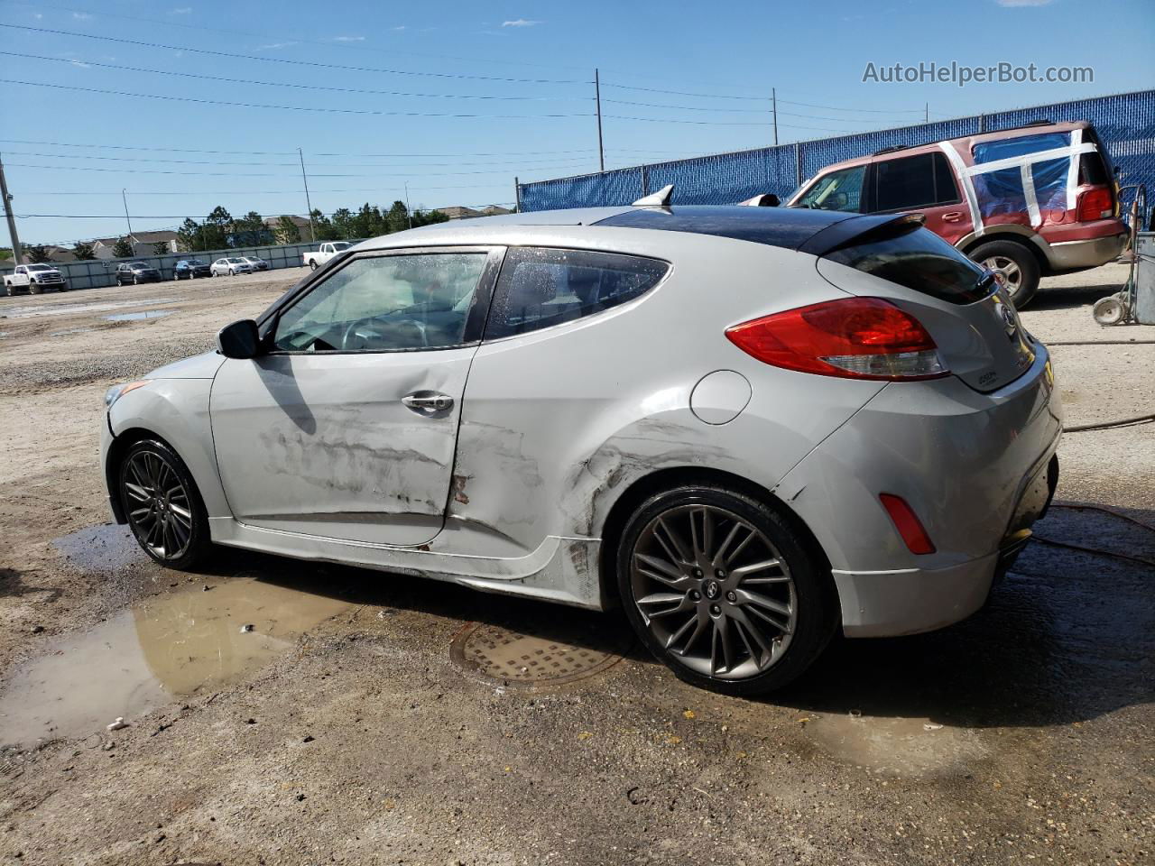 2013 Hyundai Veloster  White vin: KMHTC6AD9DU128319