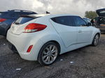 2013 Hyundai Veloster  White vin: KMHTC6AD9DU131379