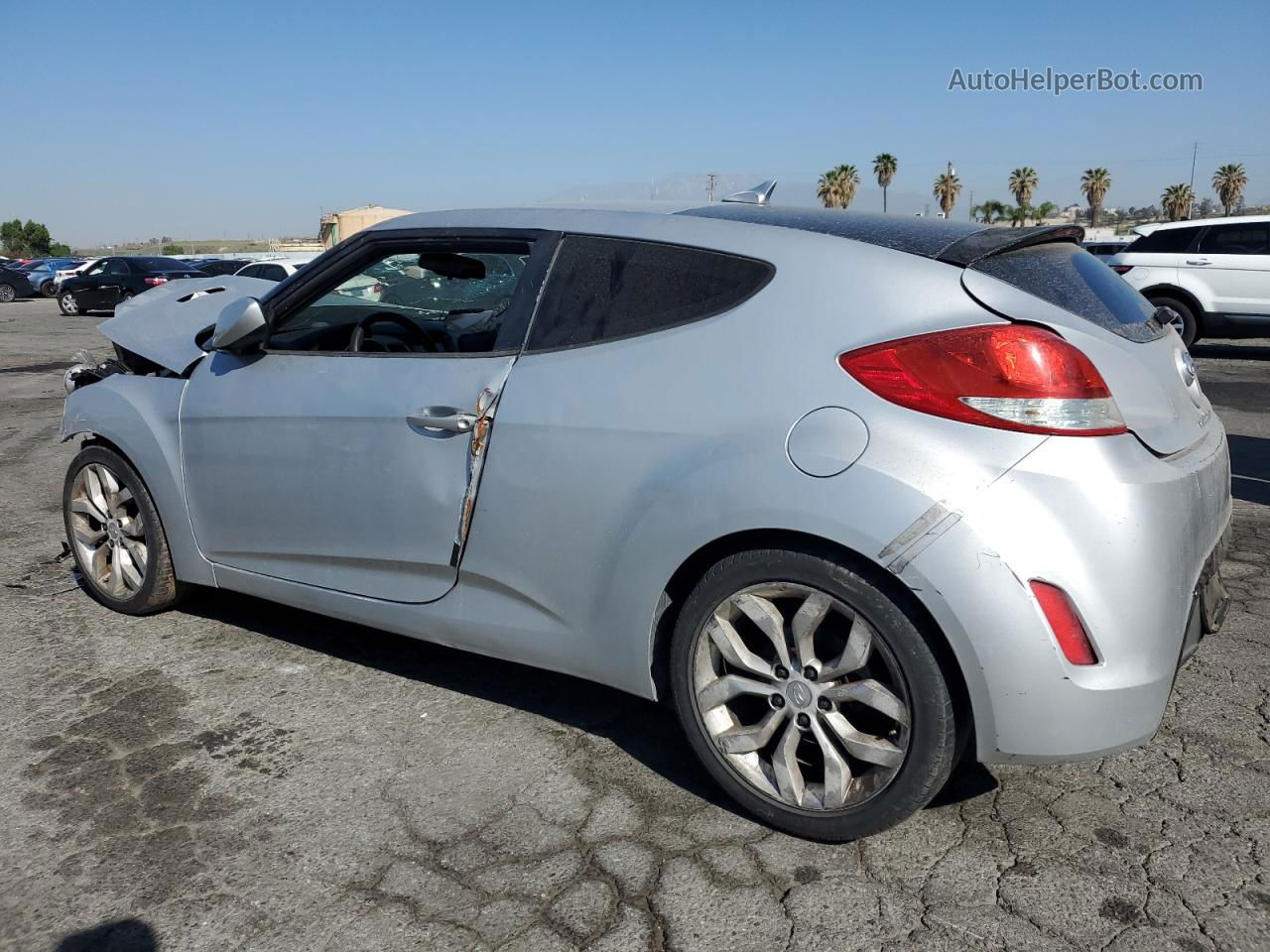 2013 Hyundai Veloster  Серебряный vin: KMHTC6AD9DU143838