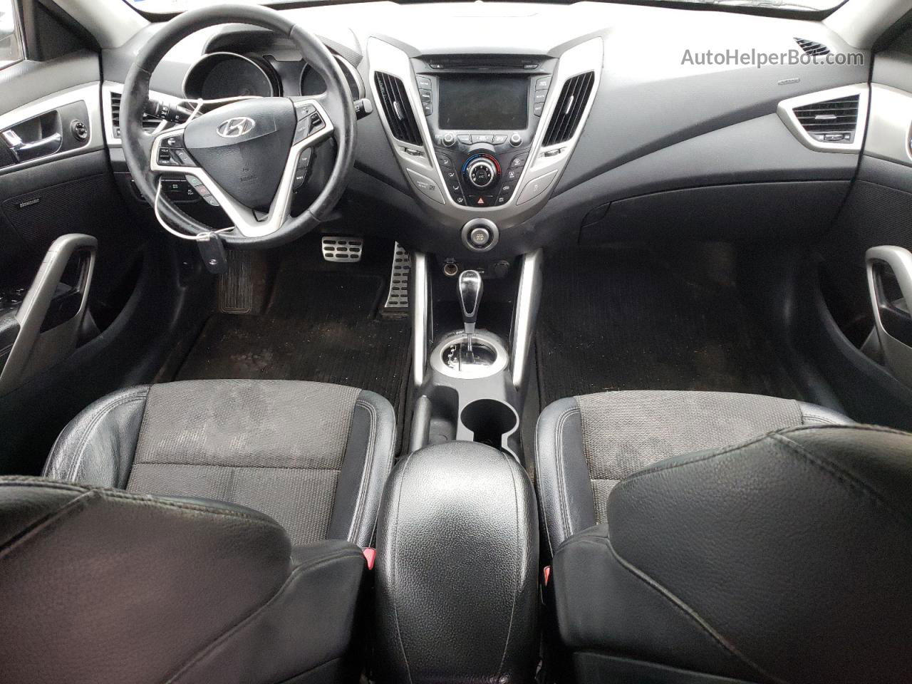 2013 Hyundai Veloster  Серебряный vin: KMHTC6ADXDU118768