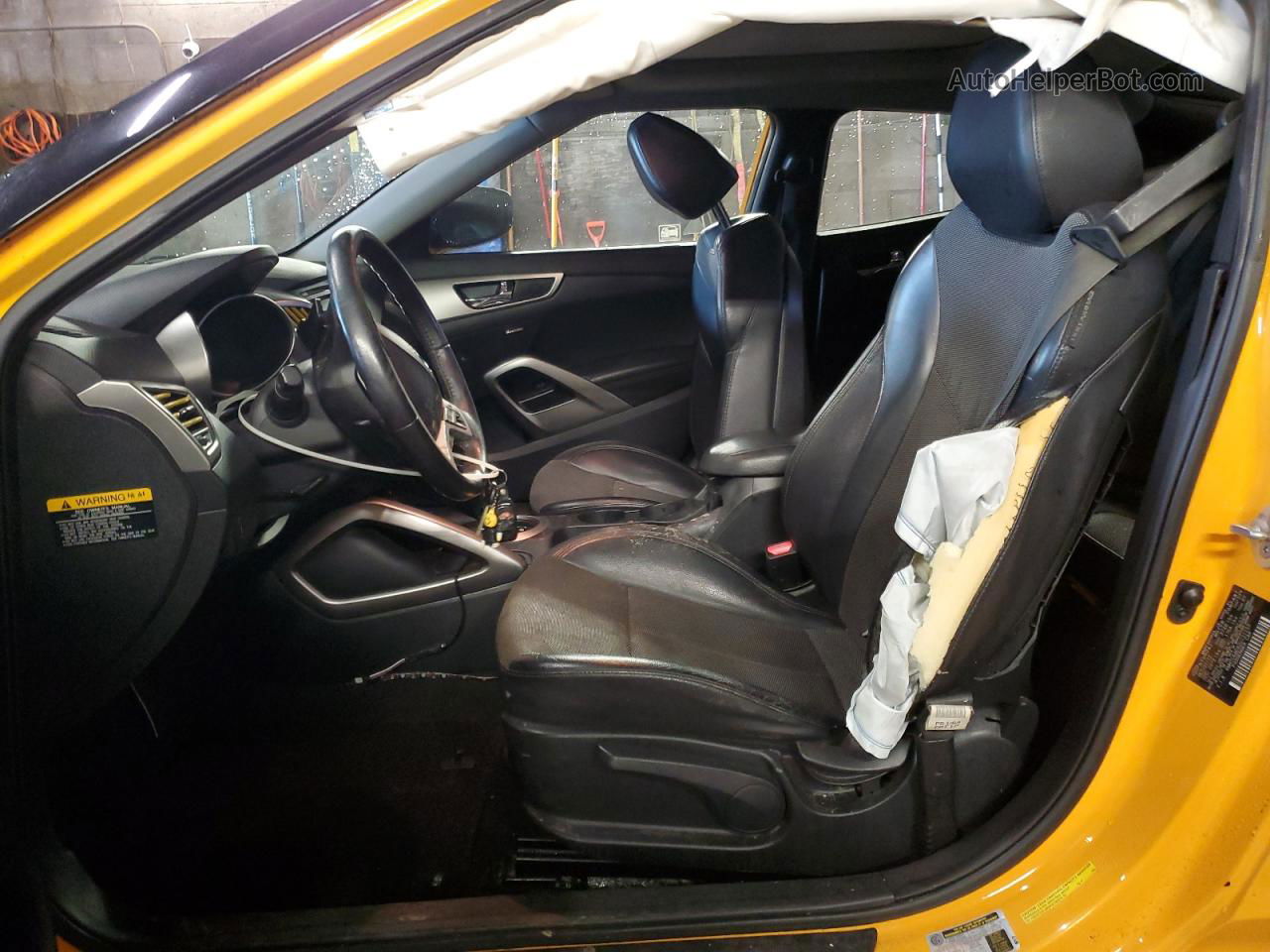 2013 Hyundai Veloster  Yellow vin: KMHTC6ADXDU121153