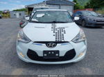 2013 Hyundai Veloster Base W/gray White vin: KMHTC6ADXDU138874