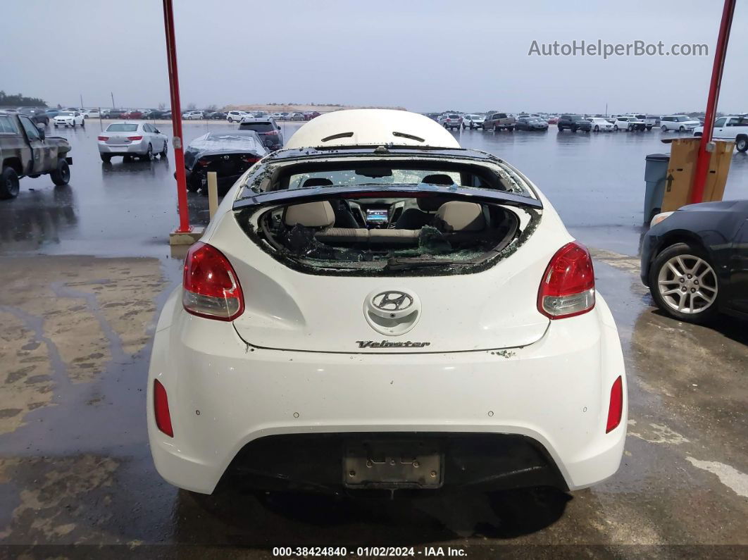 2013 Hyundai Veloster Base W/gray White vin: KMHTC6ADXDU175200