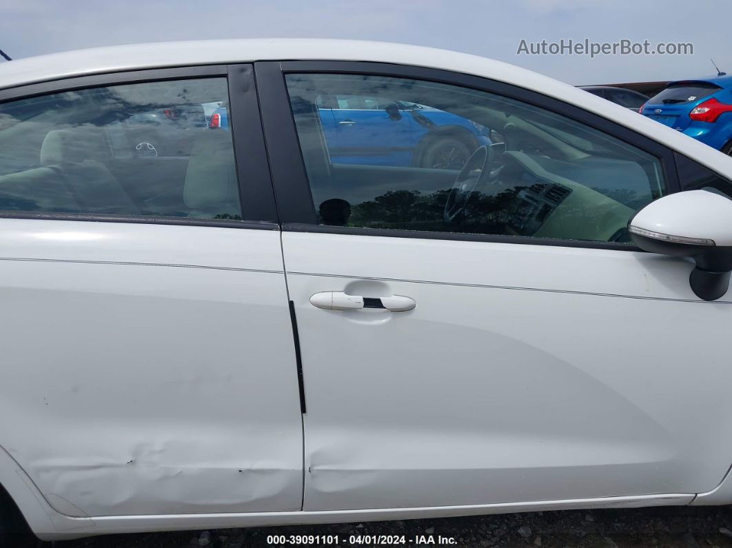 2013 Kia Rio Ex Белый vin: KNADN4A31D6141064