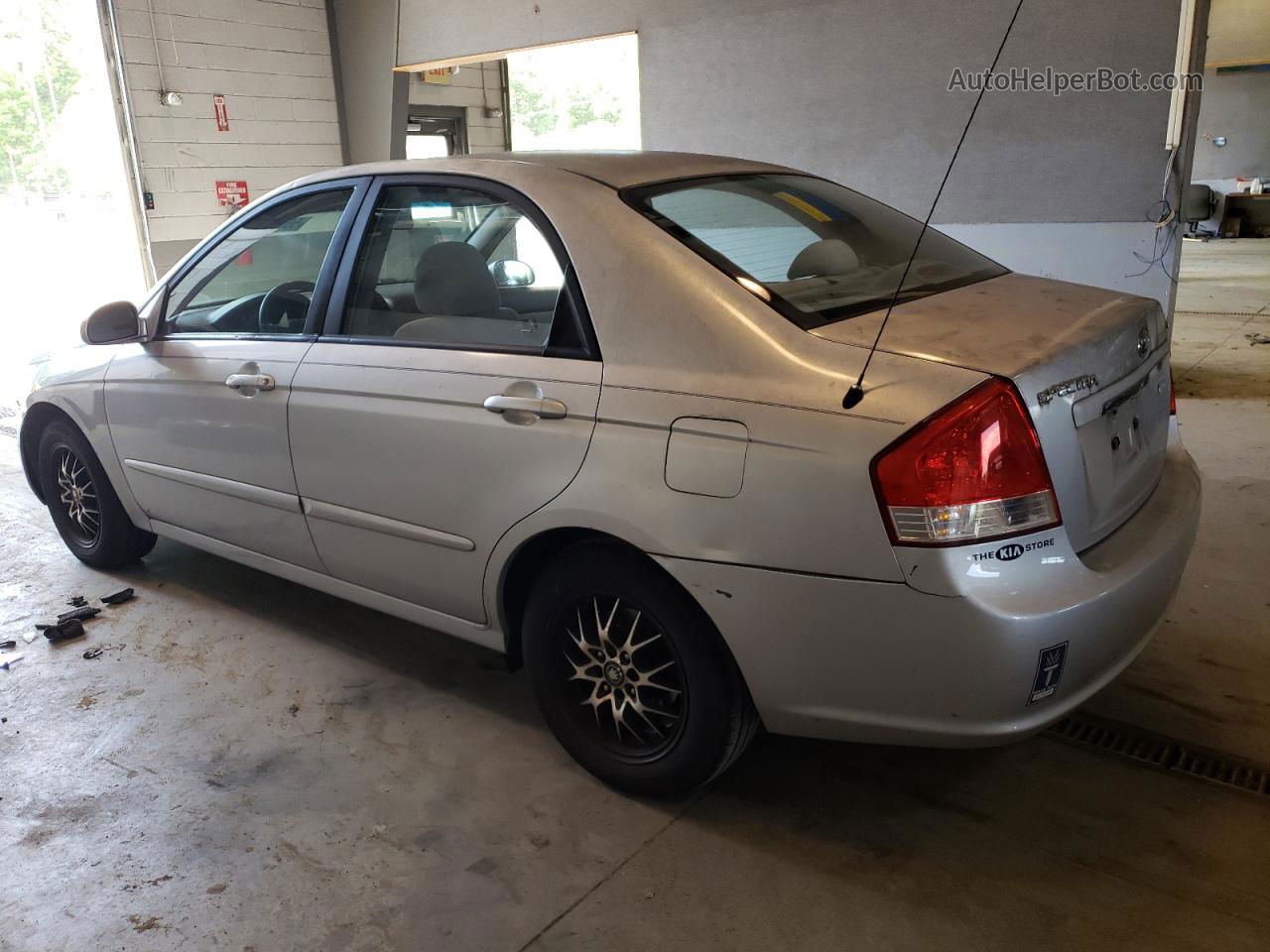 2007 Kia Spectra Ex Silver vin: KNAFE121075442231