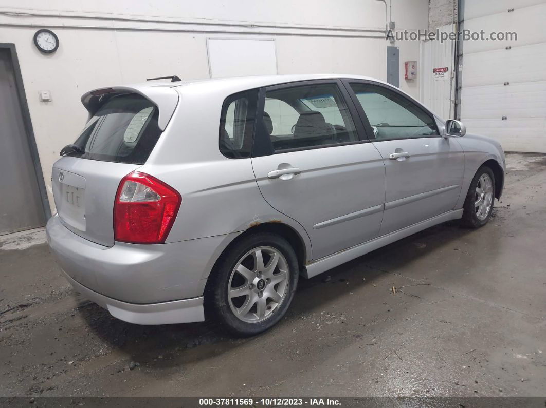 2005 Kia Spectra5 Silver vin: KNAFE161055082515