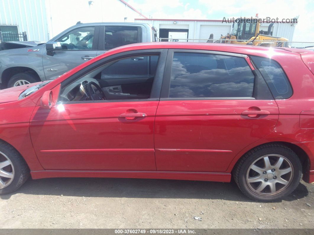 2006 Kia Spectra5   Red vin: KNAFE161965348437