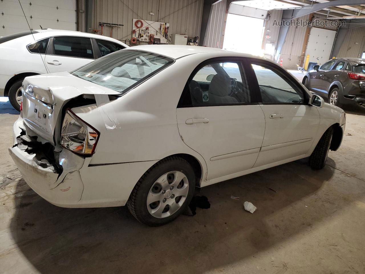 2009 Kia Spectra Ex White vin: KNAFE221095625377