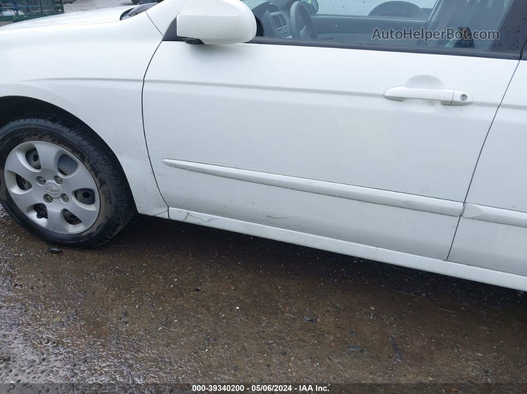 2009 Kia Spectra Lx White vin: KNAFE221295628751