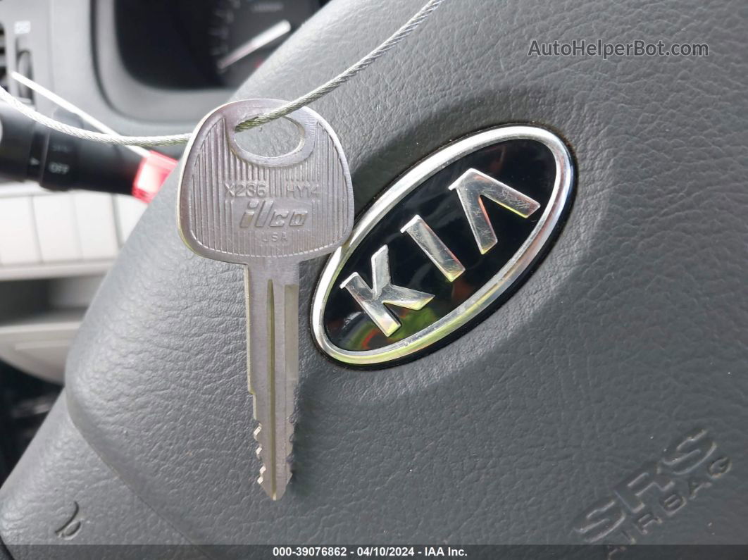 2009 Kia Spectra Lx Черный vin: KNAFE221295634209