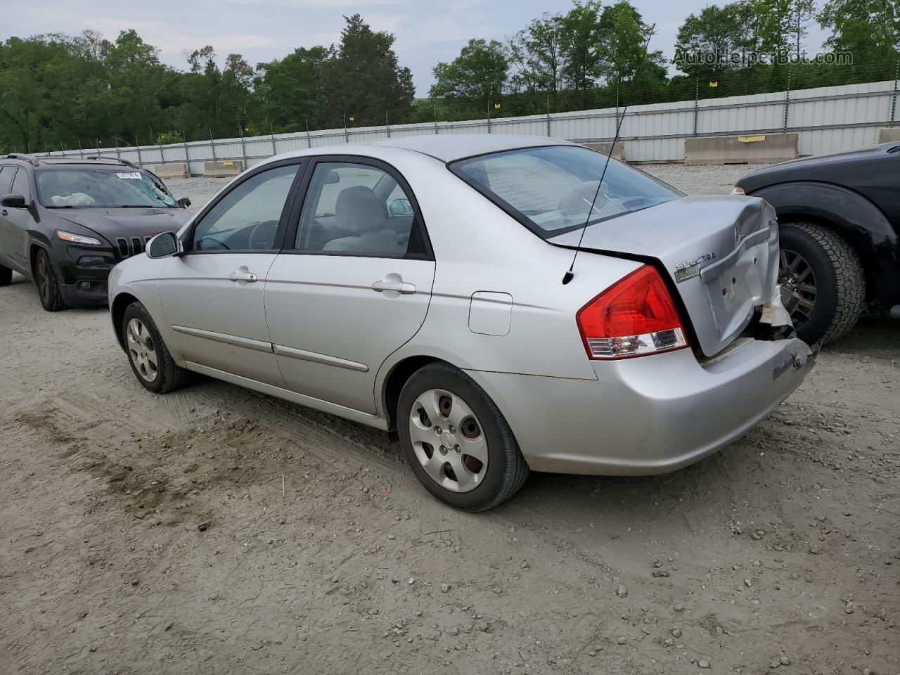 2009 Kia Spectra Ex Silver vin: KNAFE221395629553