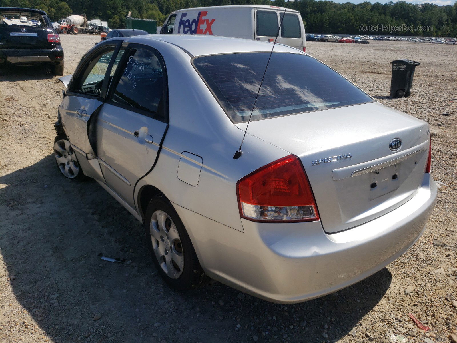 2009 Kia Spectra Ex Серебряный vin: KNAFE221395653304