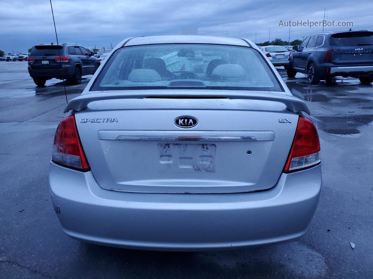 2009 Kia Spectra Ex Silver vin: KNAFE221495605973