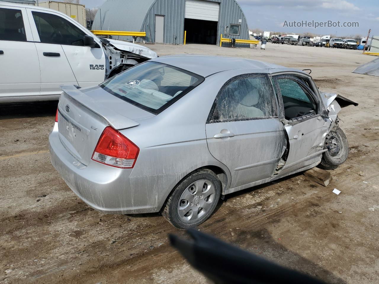 2009 Kia Spectra Ex Silver vin: KNAFE221795643102