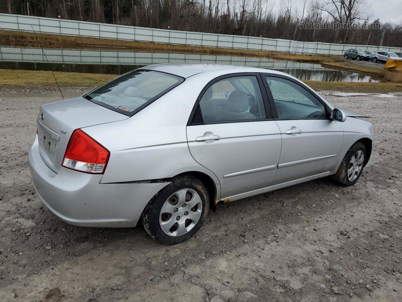 2009 Kia Spectra Ex Silver vin: KNAFE221795653239