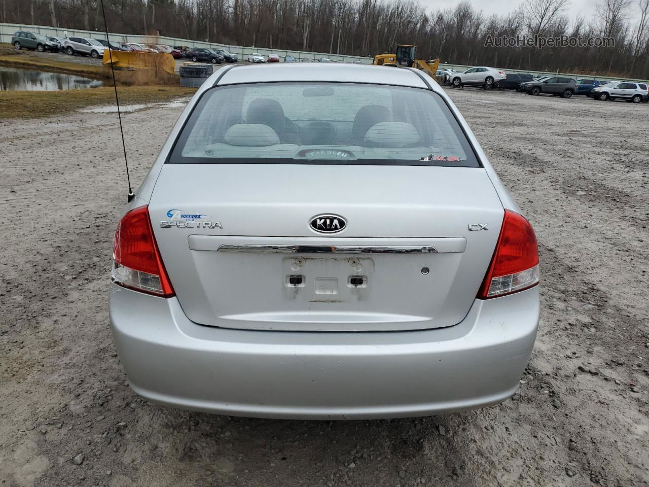 2009 Kia Spectra Ex Silver vin: KNAFE221795653239