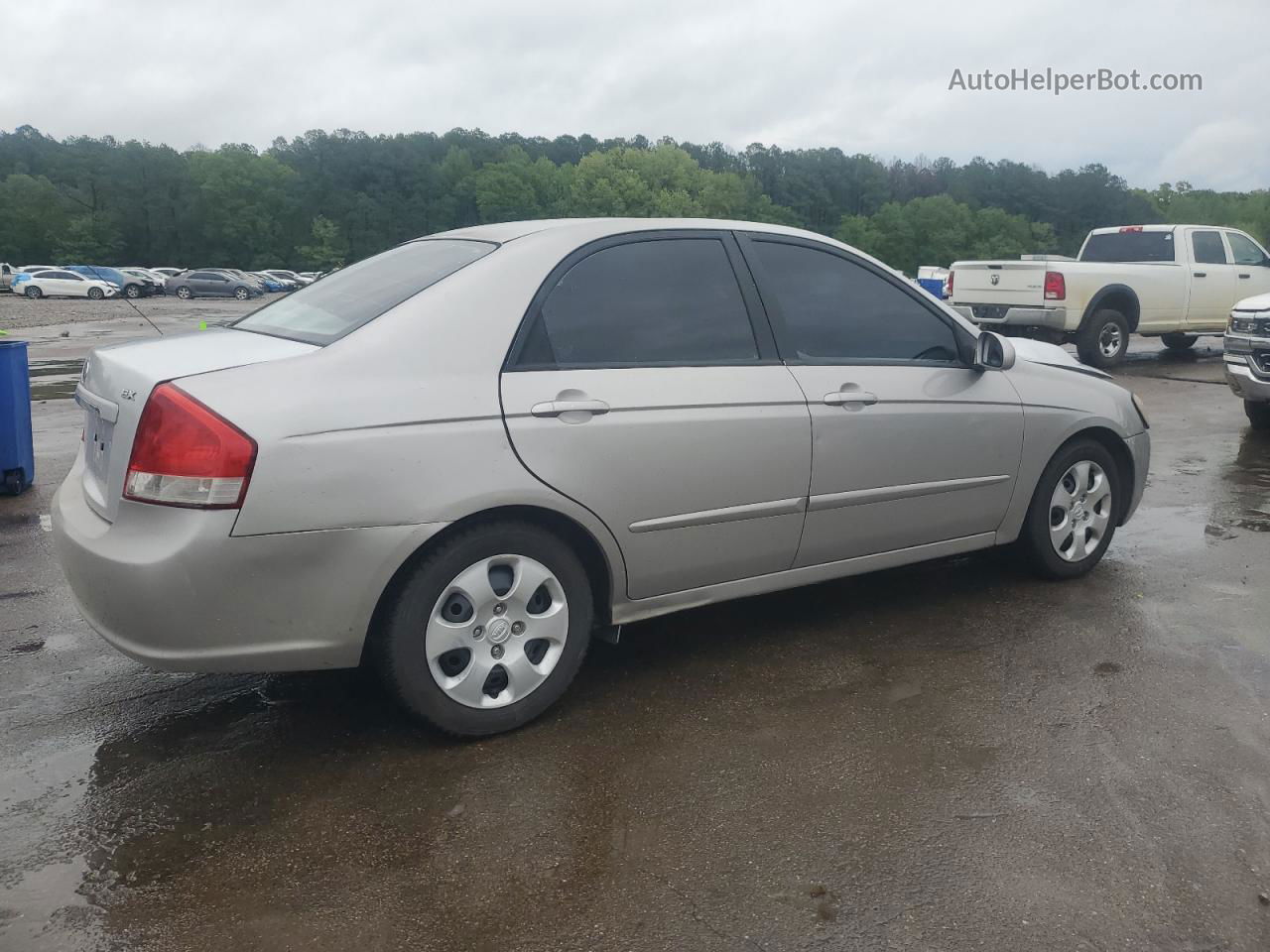 2009 Kia Spectra Ex Silver vin: KNAFE221895647112