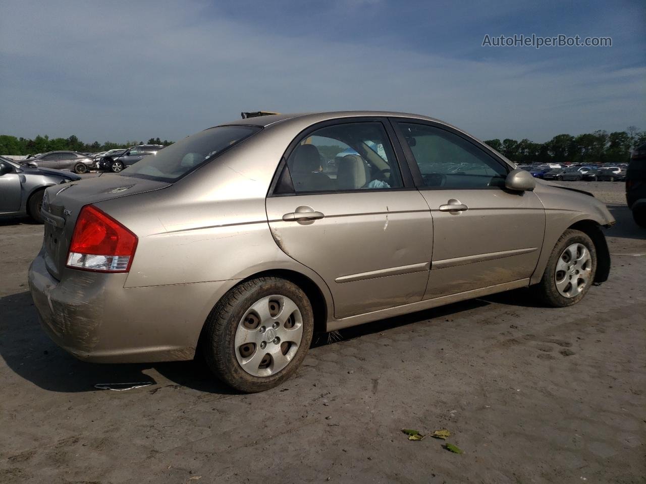 2009 Kia Spectra Ex Gold vin: KNAFE221995599314