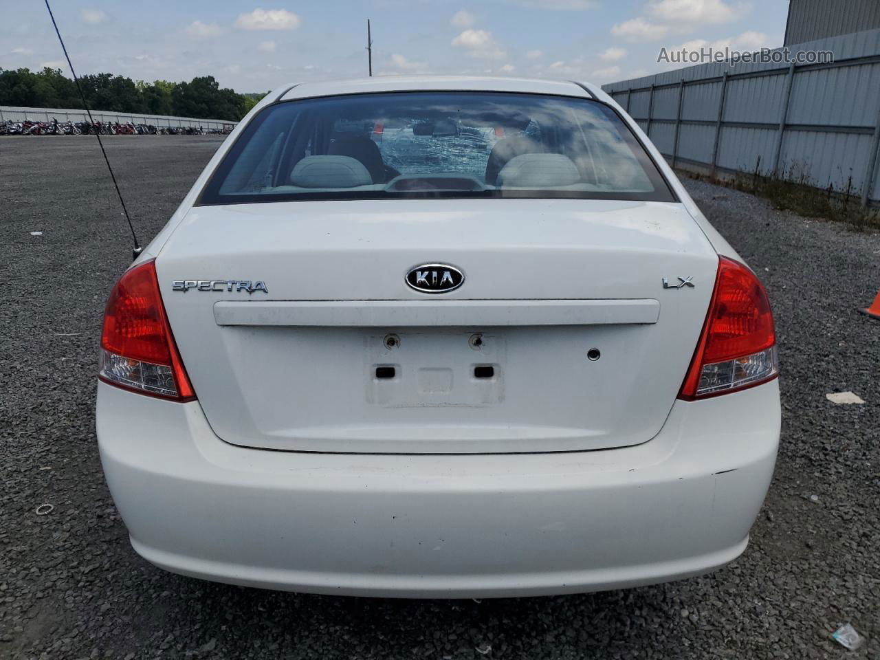 2009 Kia Spectra Ex White vin: KNAFE221X95625869