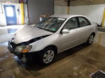 2009 Kia Spectra Ex Silver vin: KNAFE222195615417