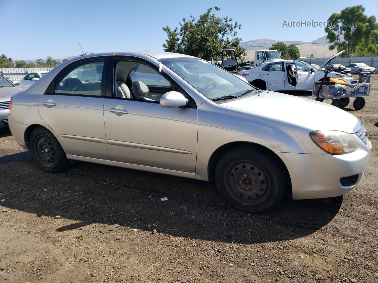 2009 Kia Spectra Ex Silver vin: KNAFE222395641937