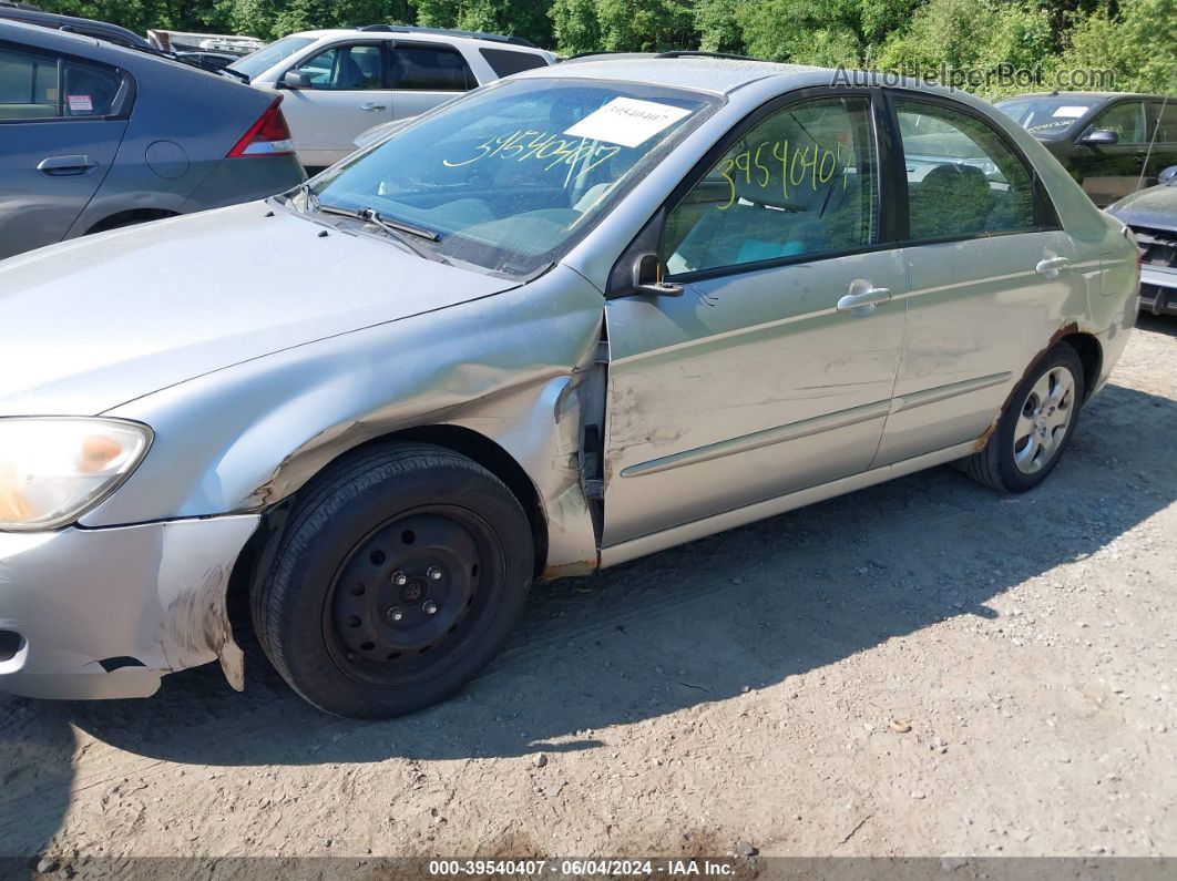 2009 Kia Spectra Ex Silver vin: KNAFE222695662992