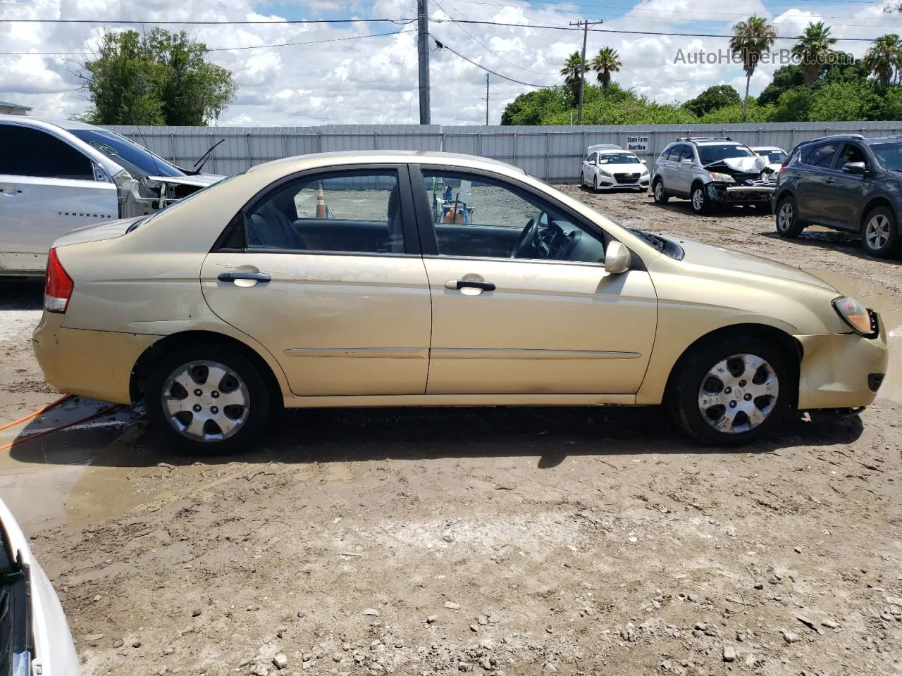 2009 Kia Spectra Ex Gold vin: KNAFE222895652979