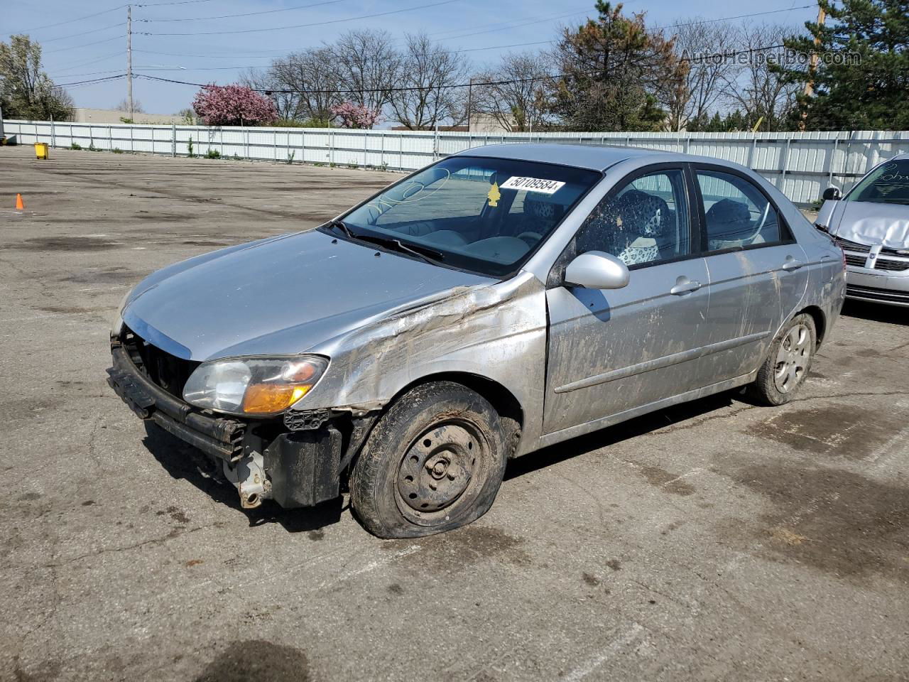 2009 Kia Spectra Ex Silver vin: KNAFE222995642638