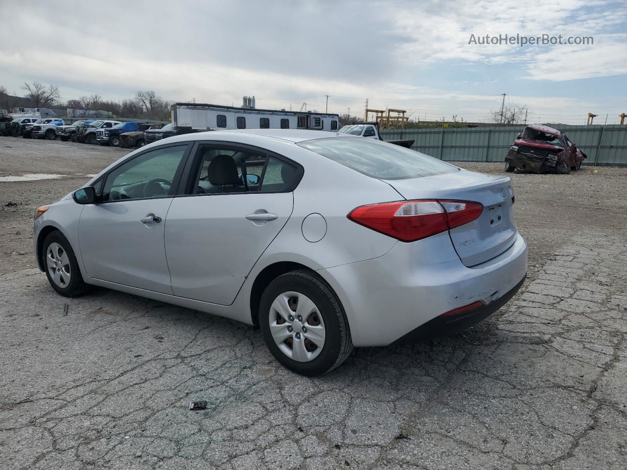 2016 Kia Forte Lx Серебряный vin: KNAFK4A60G5513984