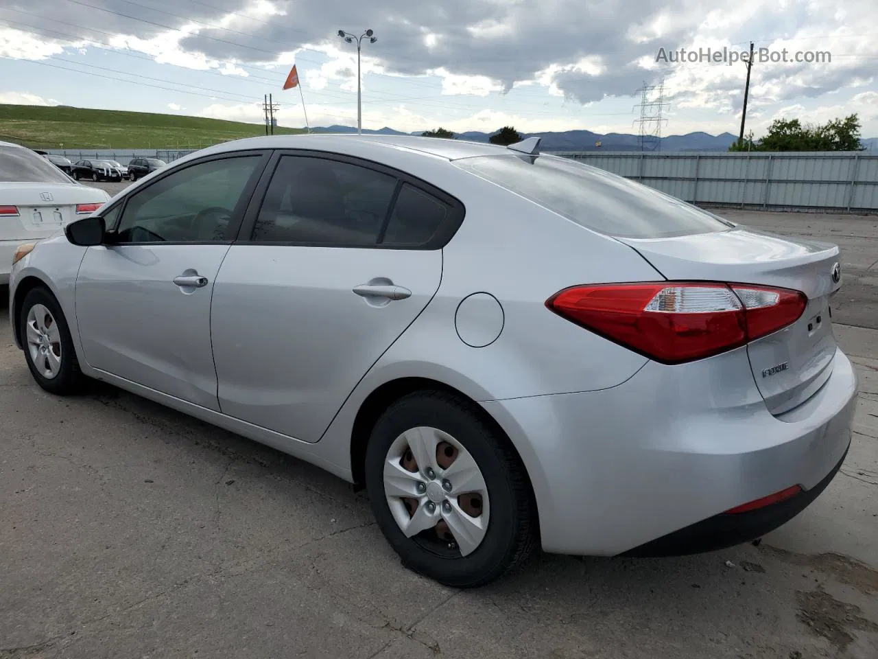 2016 Kia Forte Lx Серебряный vin: KNAFK4A60G5550422