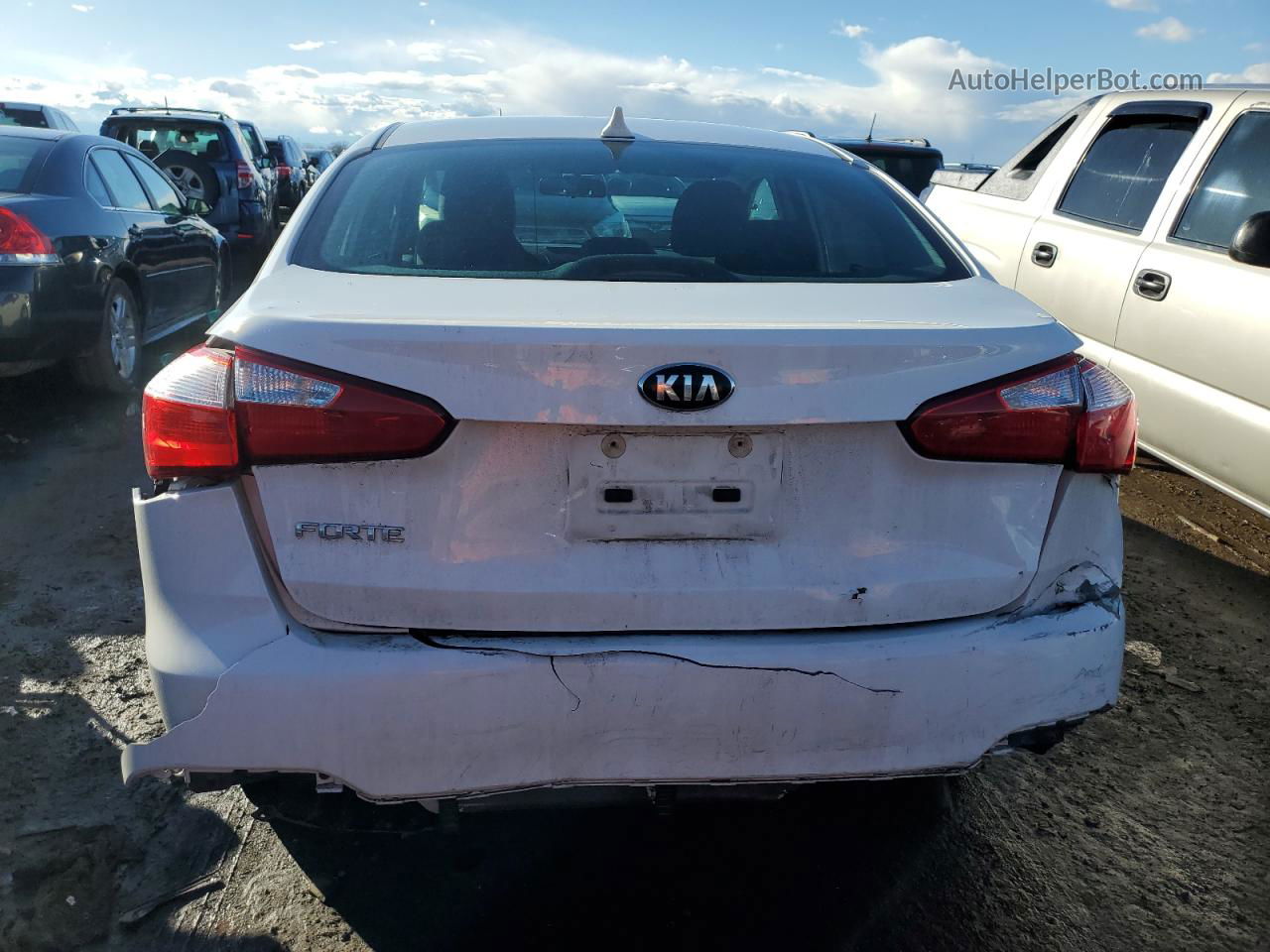 2016 Kia Forte Lx Белый vin: KNAFK4A60G5558763