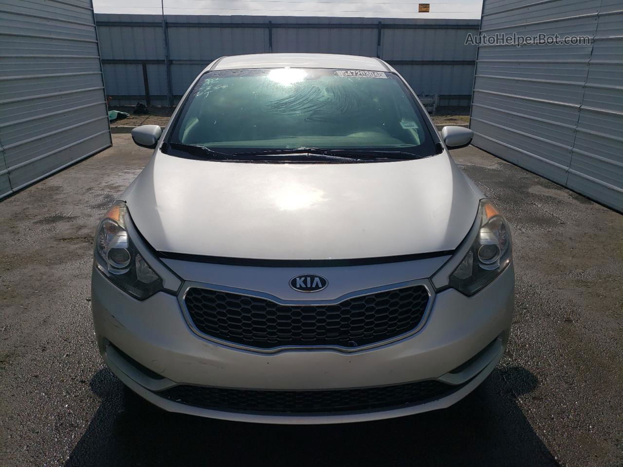 2016 Kia Forte Lx Серебряный vin: KNAFK4A60G5559038