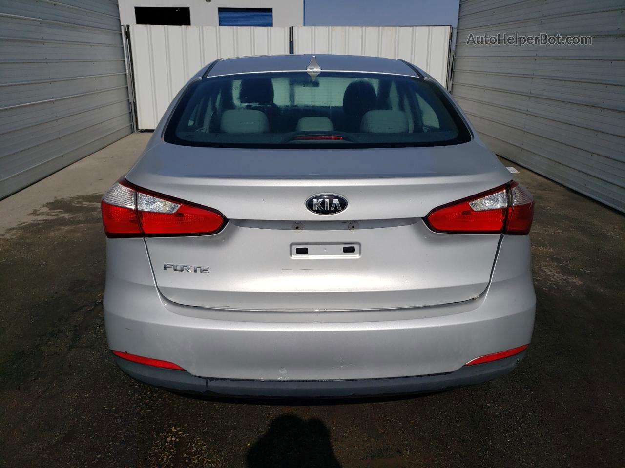 2016 Kia Forte Lx Серебряный vin: KNAFK4A60G5559038