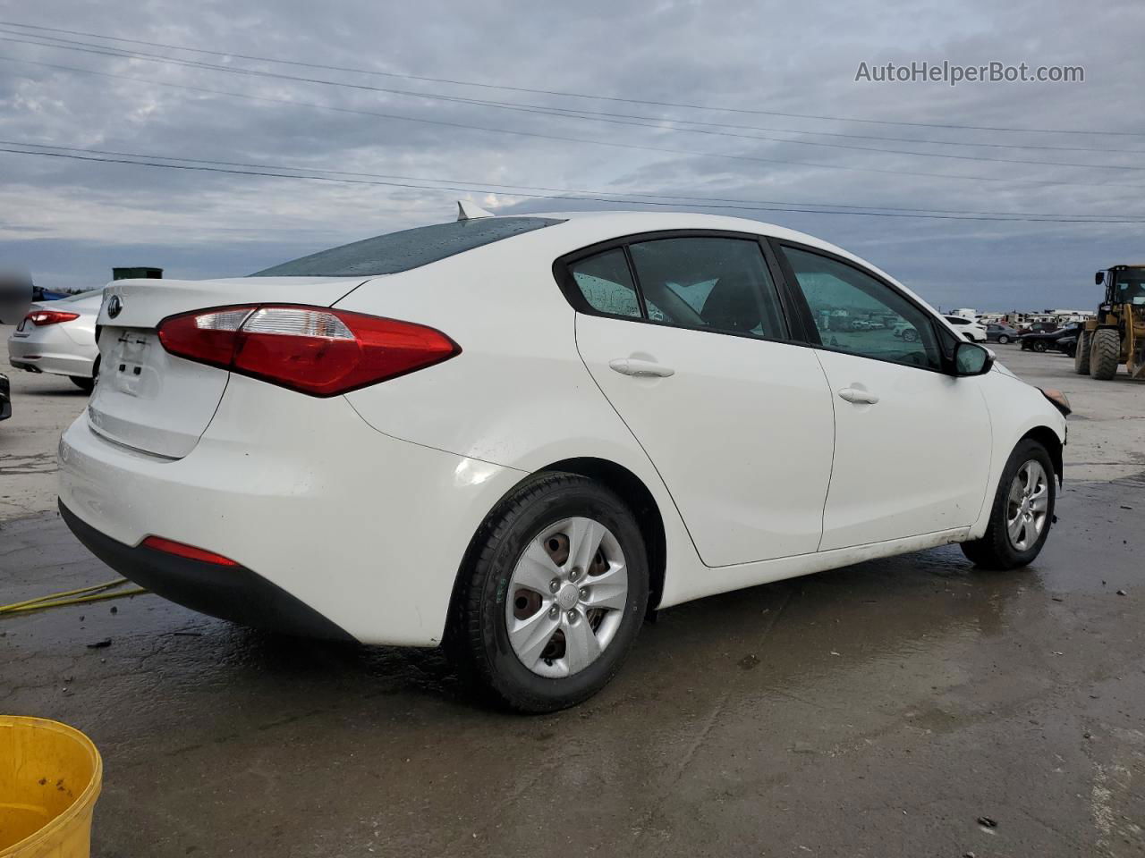 2016 Kia Forte Lx Белый vin: KNAFK4A62G5591294