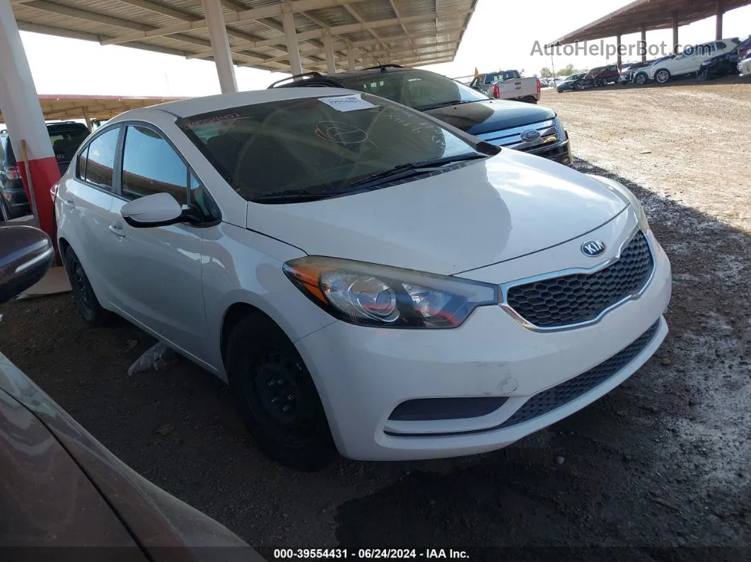 2016 Kia Forte Lx Белый vin: KNAFK4A63G5613660