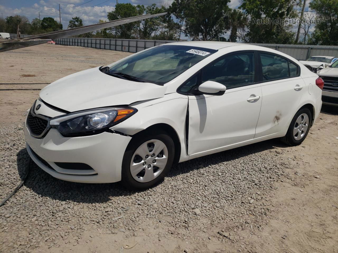 2016 Kia Forte Lx White vin: KNAFK4A64G5469407