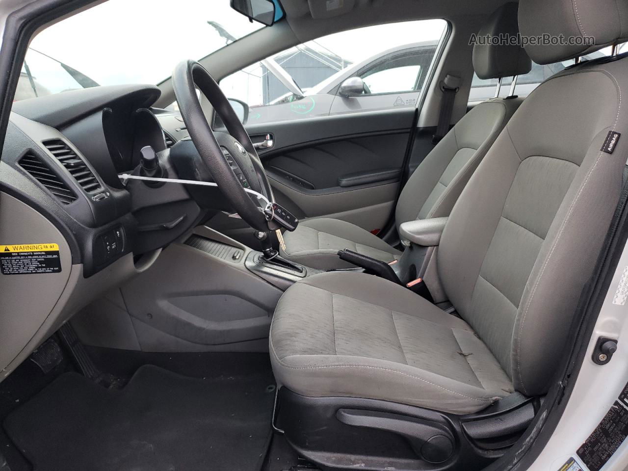 2016 Kia Forte Lx Серебряный vin: KNAFK4A68G5445076