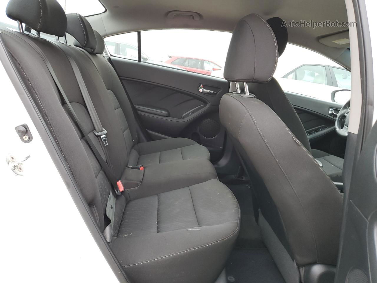 2016 Kia Forte Lx Белый vin: KNAFK4A68G5615713