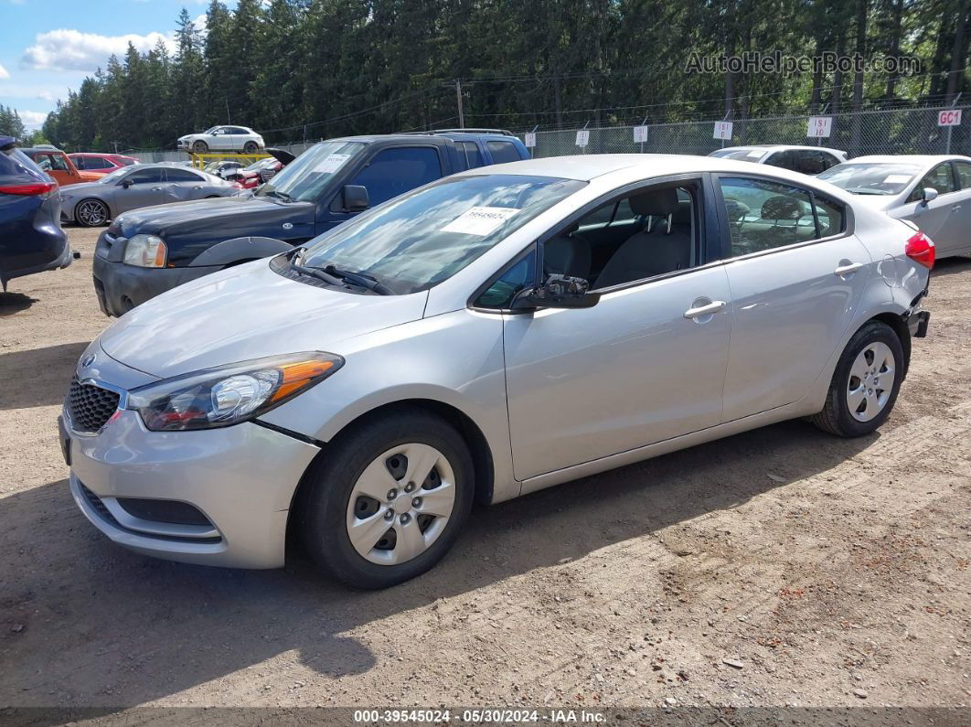 2016 Kia Forte Lx Серебряный vin: KNAFK4A69G5549382