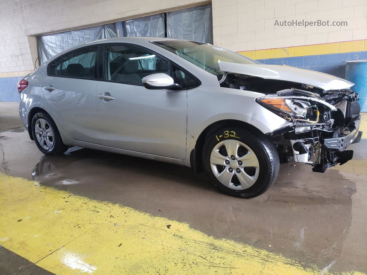 2016 Kia Forte Lx Silver vin: KNAFK4A6XG5561833