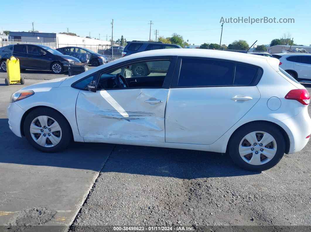 2016 Kia Forte Lx White vin: KNAFK5A80G5593343