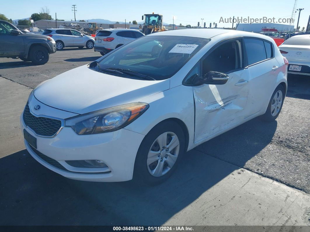 2016 Kia Forte Lx White vin: KNAFK5A80G5593343