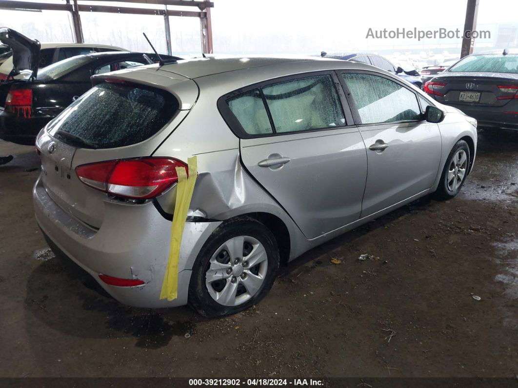 2017 Kia Forte Lx Silver vin: KNAFK5A80H5693895