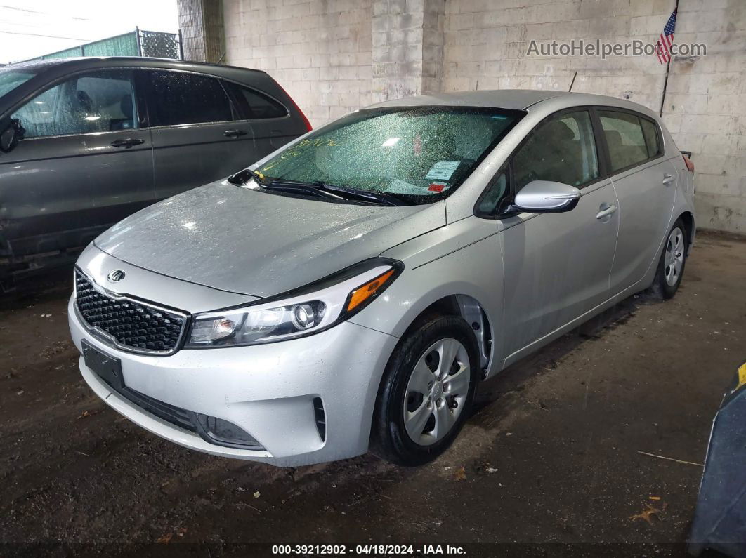 2017 Kia Forte Lx Silver vin: KNAFK5A80H5693895