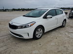 2017 Kia Forte Lx Белый vin: KNAFK5A81H5677009