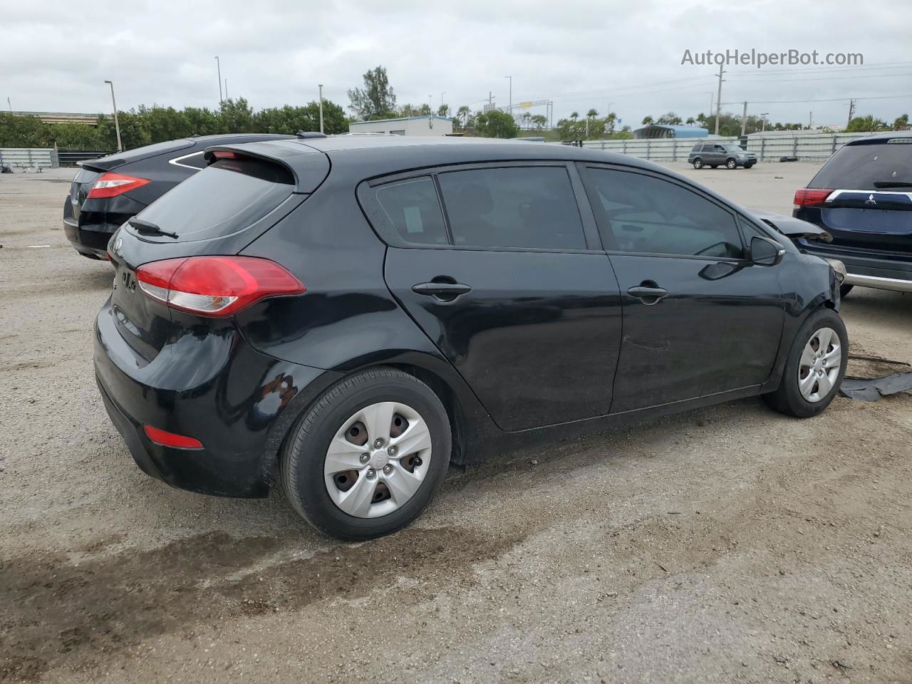 2017 Kia Forte Lx Black vin: KNAFK5A82H5719266