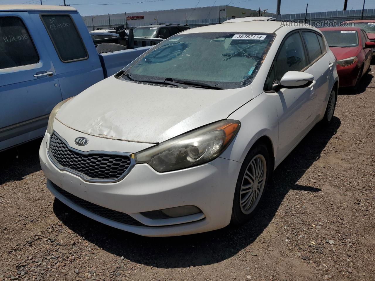 2016 Kia Forte Lx Белый vin: KNAFK5A83G5547165