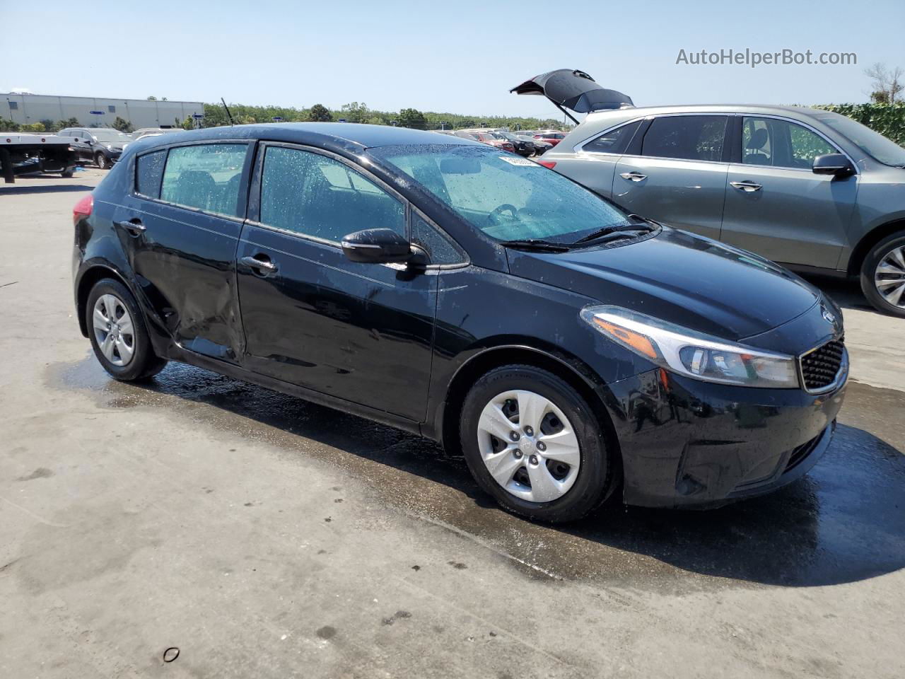 2017 Kia Forte Lx Black vin: KNAFK5A83H5680784